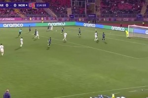 日本加時最后一分鐘手球送點(diǎn)，法國點(diǎn)射絕殺日本瞬間全場沸騰！