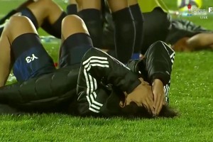 日本慘遭法國絕殺！終場哨聲響起時日本球員倒地掩面痛哭??