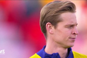 恭喜續(xù)約！中場推進器德容精彩集錦！充滿靈感的荷蘭天才！