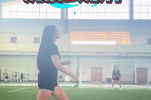 女足踢球也可以這么暴力！楊麗娜：暴力抽射，So easy