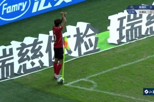 額??！蘇超南通隊這個角球戰(zhàn)術(shù)氣氛組到位了，可惜罰的。。。