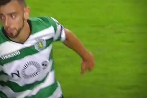 養(yǎng)眼！火爆外網(wǎng)的阿爾巴尼亞歐冠女主持，不得不說真好看??