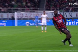 米蘭1-1遭扳平！德溫特禁區(qū)內(nèi)手球送點(diǎn)！夸德拉多主罰命中！