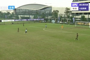 扳平比分！浙江U21遭到英博U21高位逼搶出現(xiàn)失誤后丟球！