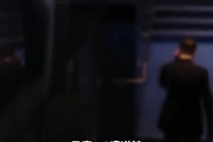 巴薩馬競賽后西蒙尼直接離場，弗里克追到通道擁抱致意！